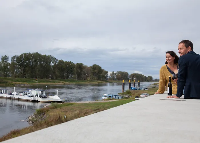 & Restaurant Zum Anker 3* Elster