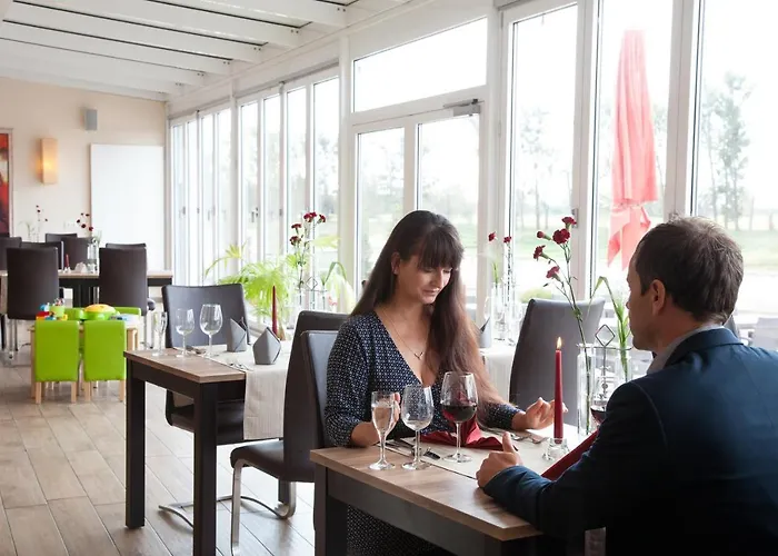 מלון & Restaurant Zum Anker 3*